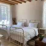 No12 Bed & Breakfast 3*