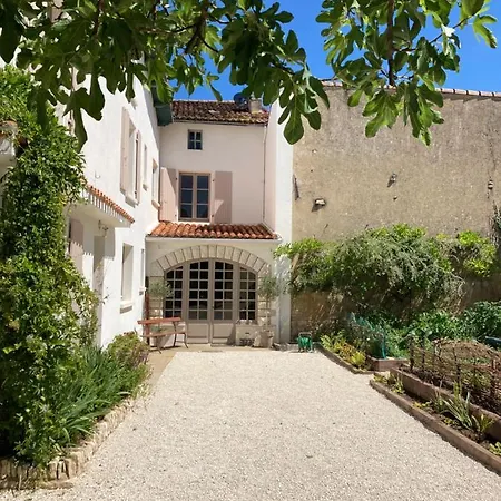 Bed & Breakfast No12 Mansle-les-Fontaines