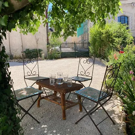 No12 Couette-café 3*