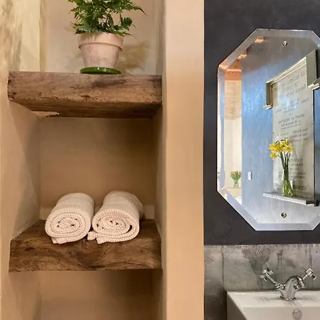 ベッド・アンド・ブレックファスト No12