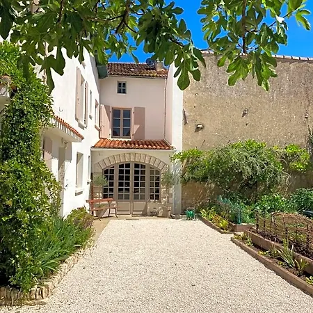 No12 Bed & Breakfast Mansle-les-Fontaines