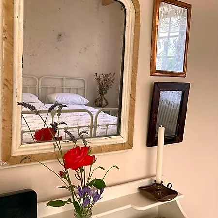 Bed & Breakfast No12 Mansle-les-Fontaines
