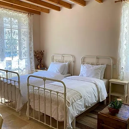 Bed & Breakfast No12 3*